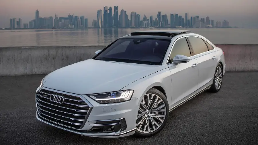 عکس آئودی Audi A8