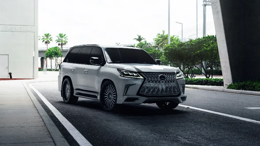 عکس برای کامپیوتر ماشین لکسوس LX570