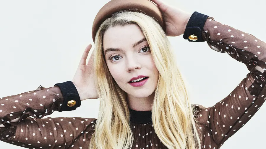 عکس باکیفیت Hd آنیا تیلور جوی Anya Taylor Joy برای پروفایل شبکه های اجتماعی