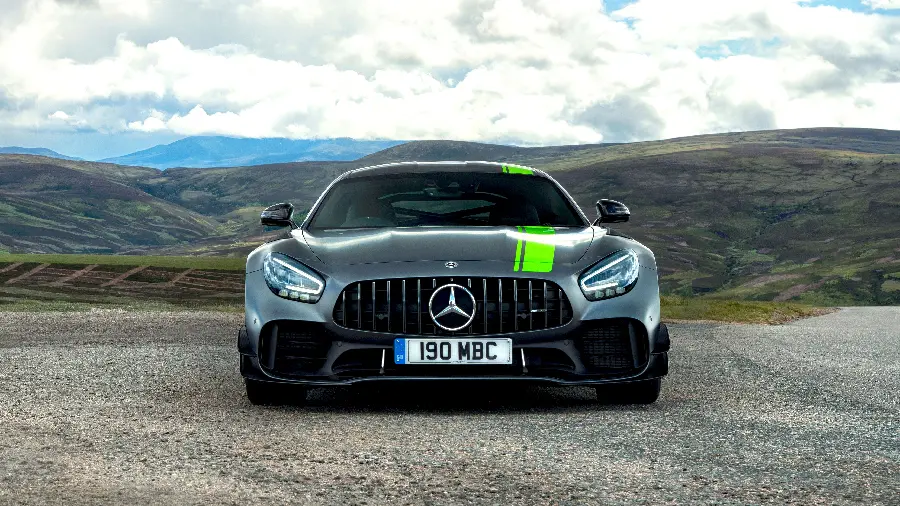 عکس پروفایل ماشین لاکچری بنز AMG GT R برای علاقه مندان به ماشین