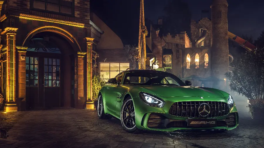 عکس از ماشین مرسدس بنز AMG GT R با کیفیت