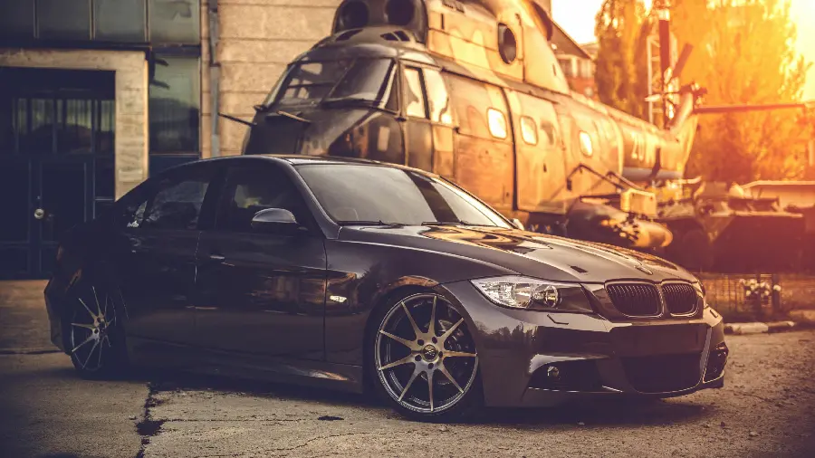 بک گراند خودروی لوکس بی ام و 4K BMW Wallpaper برای دسکتاپ