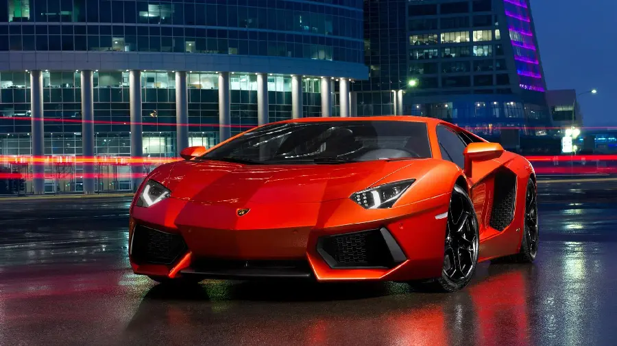 والپیپر جذاب از Lamborghini Aventador به رنگ قرمز آلبالویی 