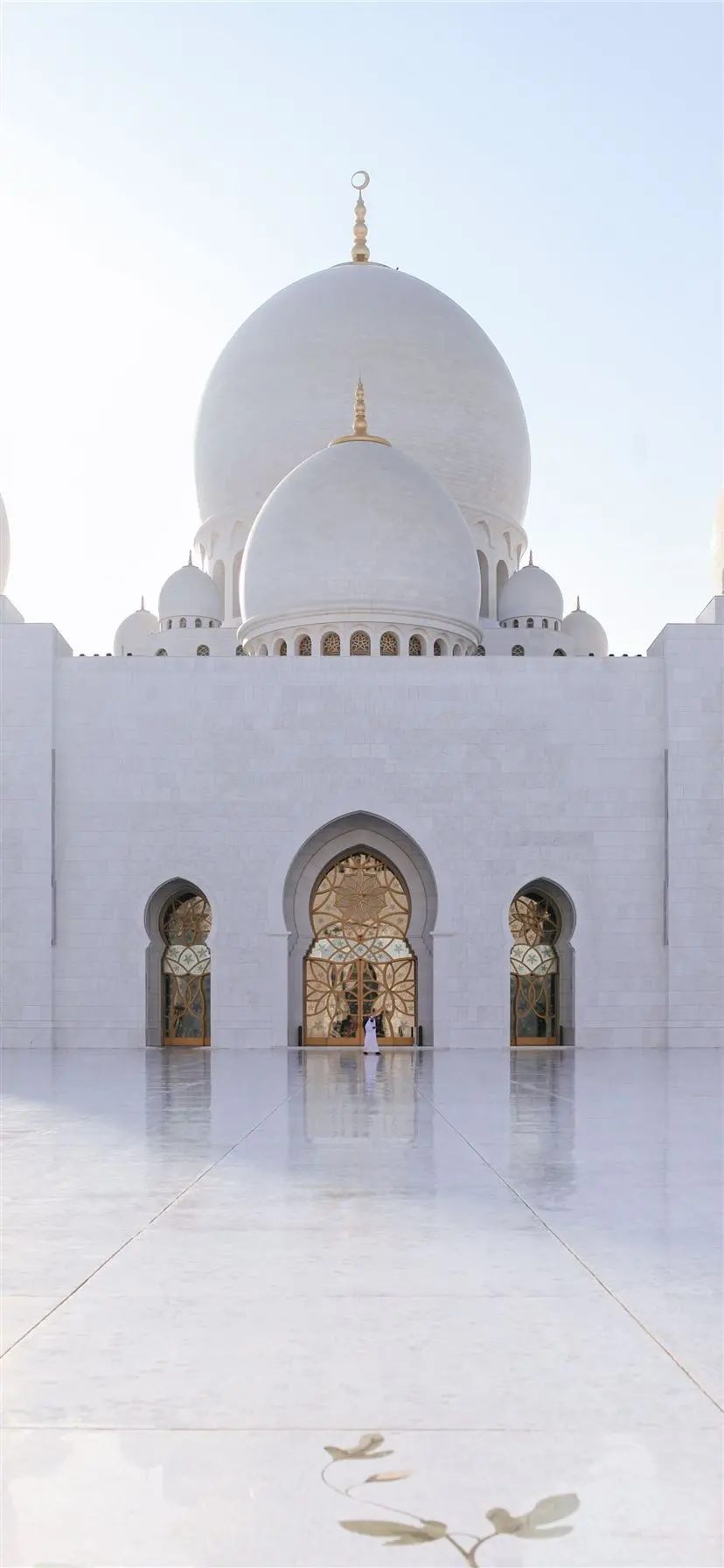 تصویر مسجد شیخ زاید بن سلطان نهیان ابوظبی سومین مسجد بزرگ جهان