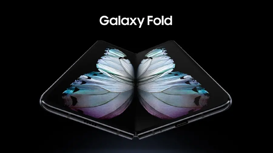 نمای شگفت انگیز از پروانه درخشان برای والپیپر Galaxy Fold