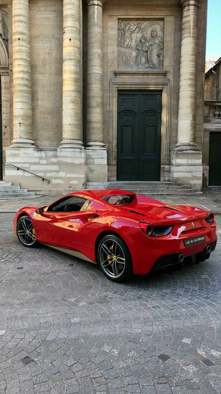 دانلود تصویر ماشین 488 Ferrari قرمز خفن با کیفیت خیلی خوب 