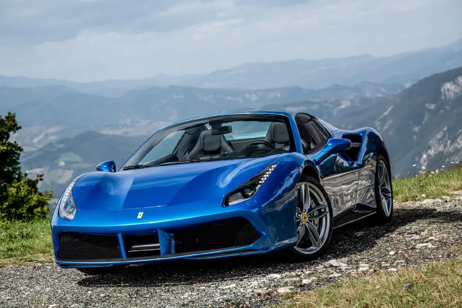 عکس پروفایل ماشین Ferrari 488 Spider آبی زیباترین خودرو