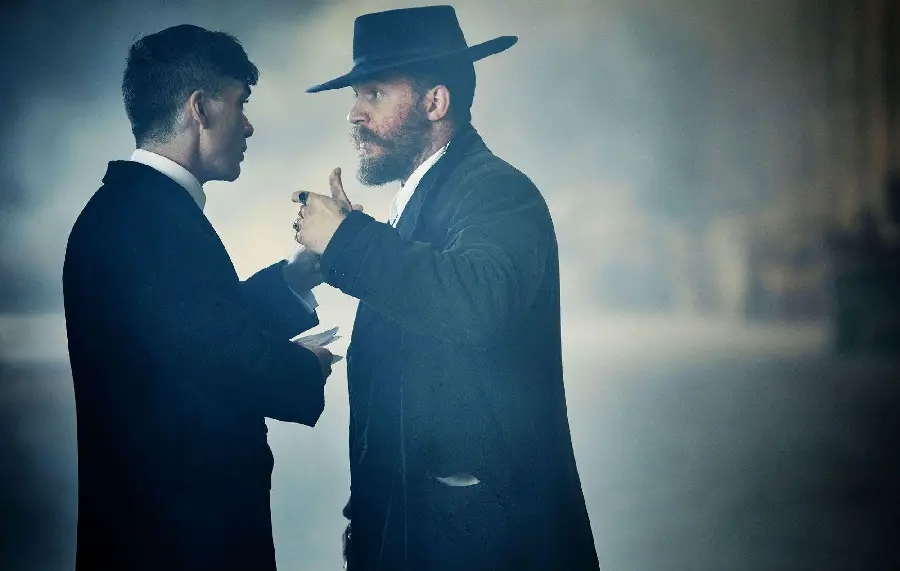 عکس تام هاردی در معروف ترین سریال دهه جدید سینما Peaky Blinders