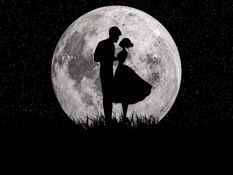 پربازدیدترین تصویر عاشقانه با زمینه ماه کامل مخصوص کامپیوتر